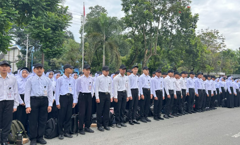 Selamat Datang Mahasiswa Baru : Upacara Pembukaan PKKMB 2025 Poltekkes Kemenkes Banjarmasin Resmi Digelar